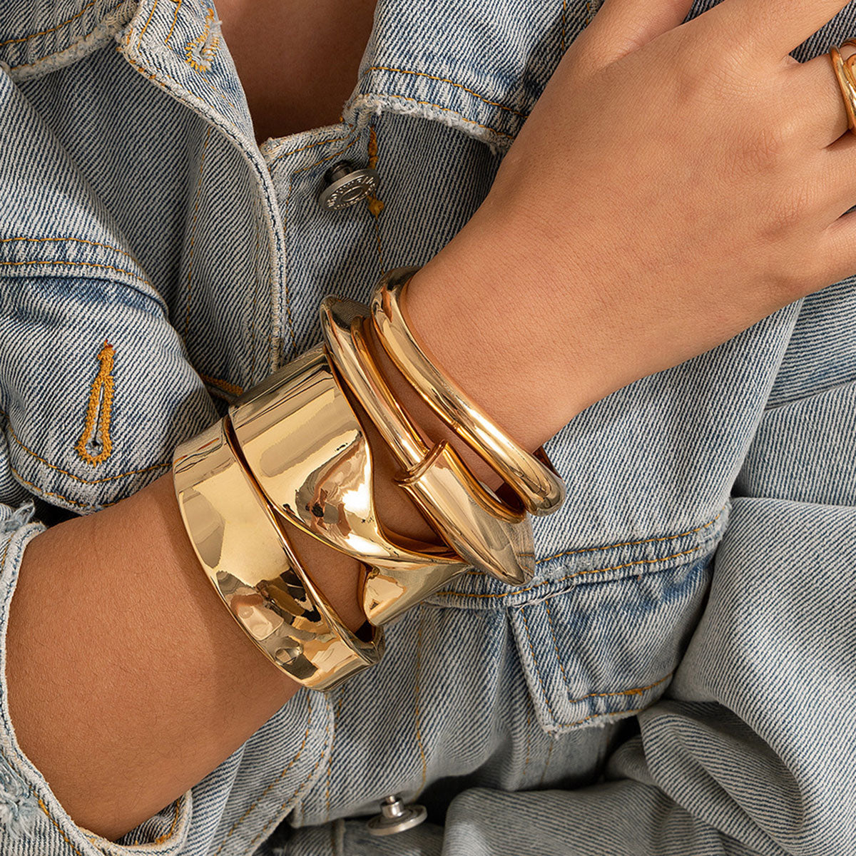 Cecilia Bangles